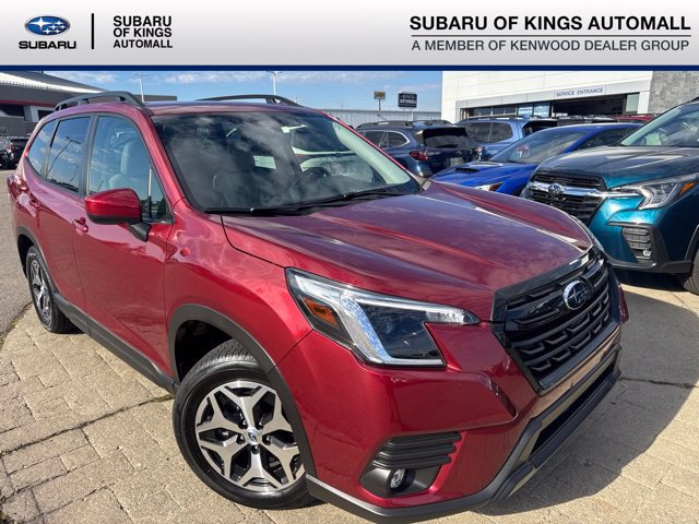 Used 2024 Subaru Forester Premium AWD/4WD image 1