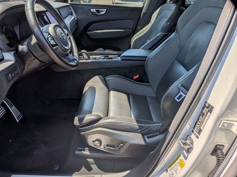 Used 2021 Volvo XC60 T8 R-Design w/ Advanced Package image 11