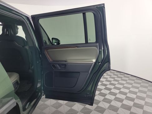 Used 2023 Rivian R1S Adventure image 19