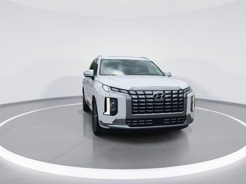 Used 2024 Hyundai Palisade Calligraphy AWD/4WD image 2