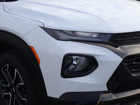 Used 2023 Chevrolet TrailBlazer ACTIV w/ Convenience Package image 4