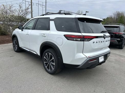 New 2026 Nissan Pathfinder Platinum AWD/4WD image 5