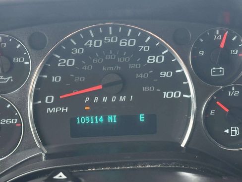 Used 2020 Chevrolet Express 2500 Extended w/ Driver Convenience Package RWD image 25