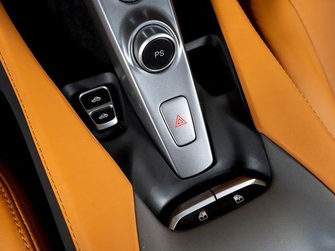 Used 2019 Ferrari Portofino image 46