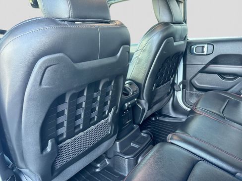 Used 2021 Jeep Wrangler Unlimited Rubicon w/ Uconnect 4C Nav & Sound Group AWD/4WD image 18