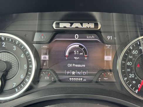 Used 2024 RAM 1500 Laramie AWD/4WD image 25