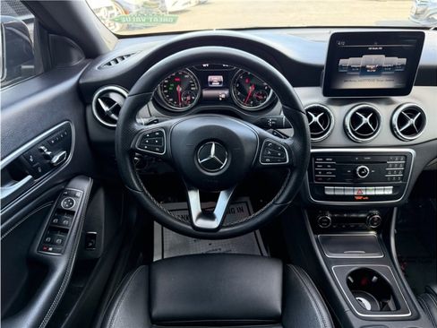 Used 2018 Mercedes-Benz CLA 250 image 39