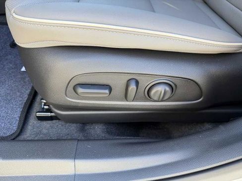 New 2026 Buick Envista Avenir image 24