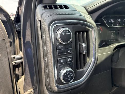 Used 2021 GMC Sierra 1500 SLT w/ SLT Premium Package AWD/4WD image 17