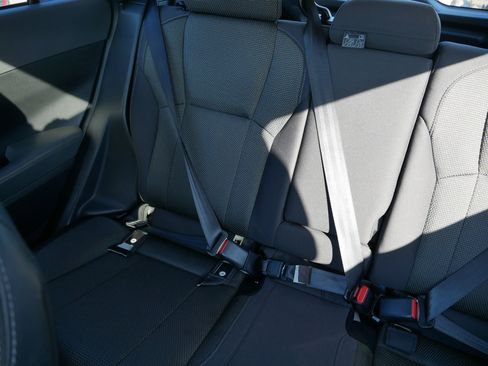 Used 2024 Subaru Crosstrek 2.0i Premium image 31