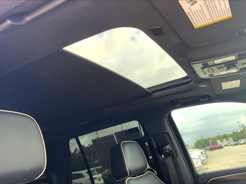 Used 2021 Chevrolet Tahoe Premier w/ Texas Edition image 14