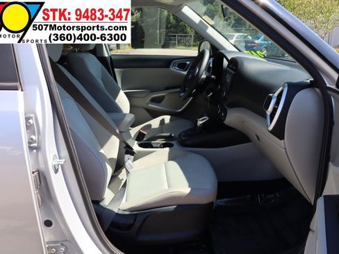 Used 2021 Kia Soul LX FWD image 20