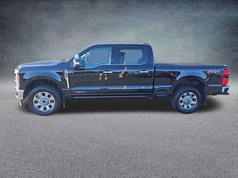 Certified 2024 Ford F250 Lariat w/ Lariat Ultimate Package AWD/4WD image 4