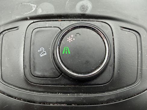 Used 2019 GMC Terrain SLE FWD image 16