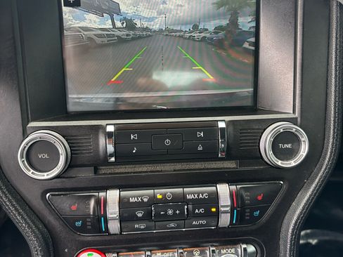 Used 2017 Ford Mustang Premium image 11