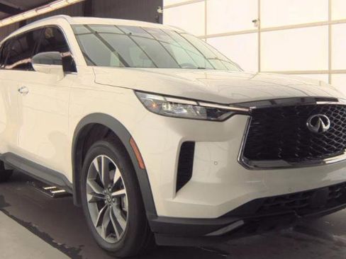 Certified 2023 INFINITI QX60 Luxe w/ Vision Package image 4