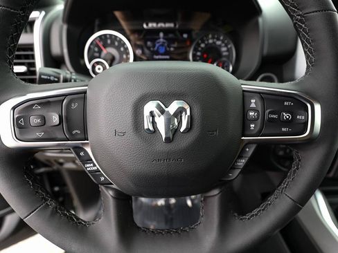 New 2026 RAM 1500 Big Horn AWD/4WD image 15