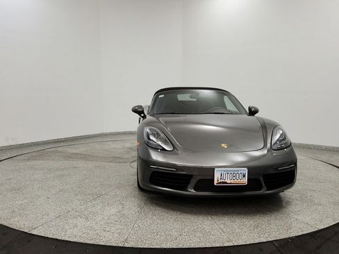 Used 2017 Porsche 718 Boxster RWD image 8