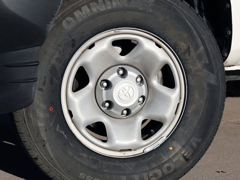 Used 2022 Toyota Tacoma SR image 12