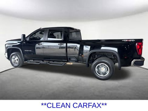 Used 2025 Chevrolet Silverado 3500 LT w/ Convenience Package AWD/4WD image 2