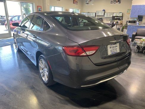 Used 2016 Chrysler 200 Limited FWD image 6