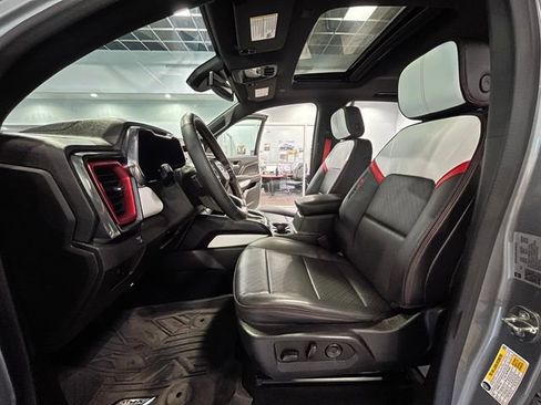 Used 2023 GMC Canyon AT4X AWD/4WD image 11