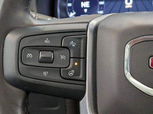 Used 2022 GMC Yukon SLT w/ SLT Premium Package image 14