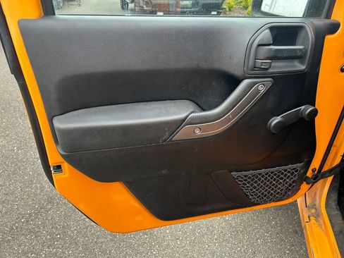 Used 2012 Jeep Wrangler Unlimited Sport AWD/4WD image 16