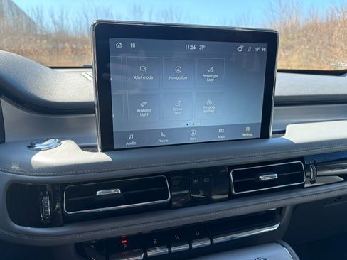 Used 2021 Lincoln Aviator Reserve w/ Elements Package Plus image 39