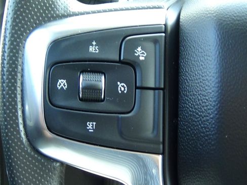 Used 2025 Chevrolet Blazer LT FWD image 20
