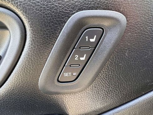 Used 2023 Honda Pilot EX-L image 10