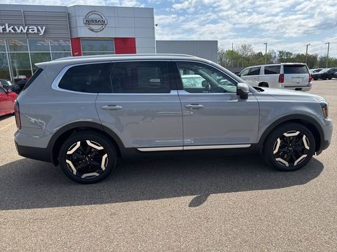 Used 2023 Kia Telluride EX X-Line AWD/4WD image 8