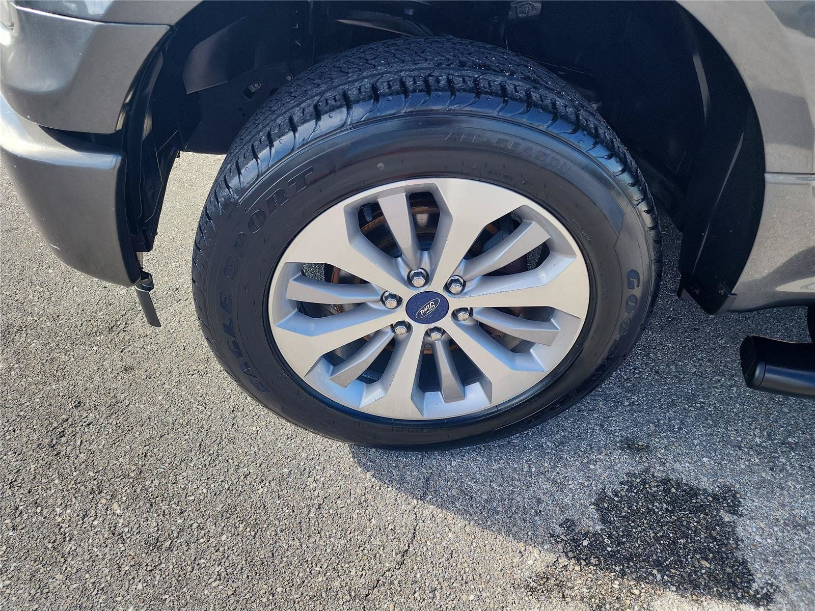 Used 2017 Ford F150 XL w/ Equipment Group 101A Mid AWD/4WD image 9