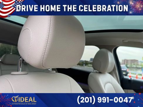 Used 2021 Mercedes-Benz GLC 300 4MATIC image 22