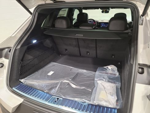 New 2026 Porsche Cayenne image 31