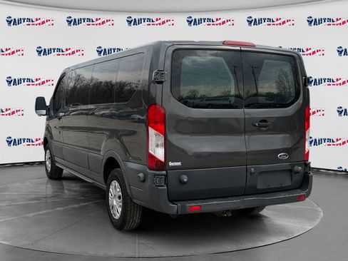 Used 2018 Ford Transit 350 XLT RWD image 3