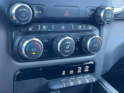 Used 2021 RAM 1500 Laramie w/ Sport Appearance Package AWD/4WD image 28