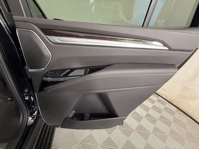New 2026 Cadillac Escalade Luxury w/ Touring Package AWD/4WD image 32