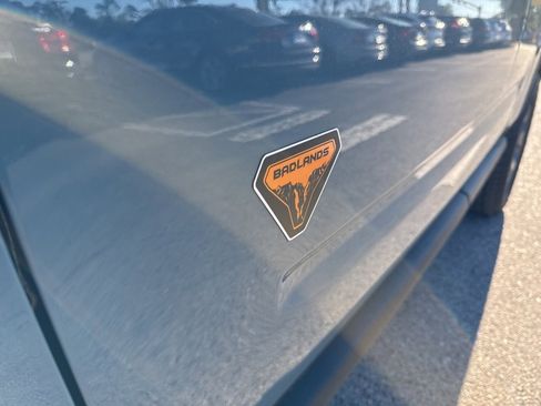 Used 2022 Ford Bronco Sport Badlands image 13