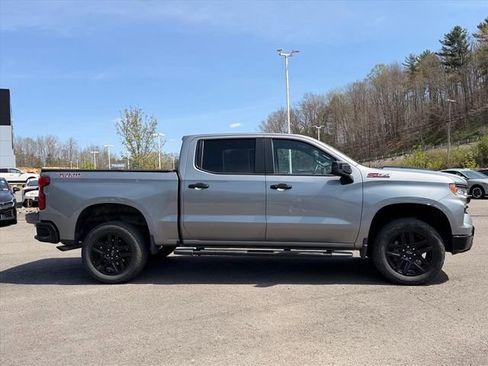 Used 2024 Chevrolet Silverado 1500 LT Trail Boss w/ Protection Package image 17