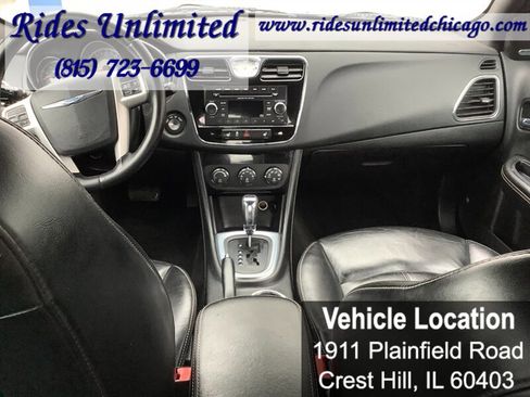 Used 2014 Chrysler 200 Limited image 27
