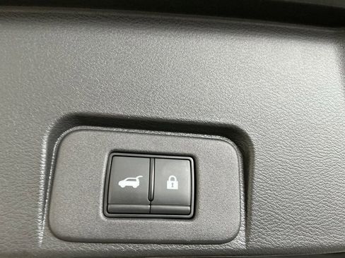 Used 2023 Nissan Rogue Platinum w/ Platinum Premium Package image 34