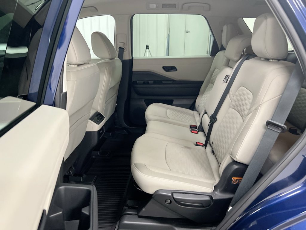 Used 2024 Nissan Pathfinder SV w/ Cargo Package AWD/4WD image 22