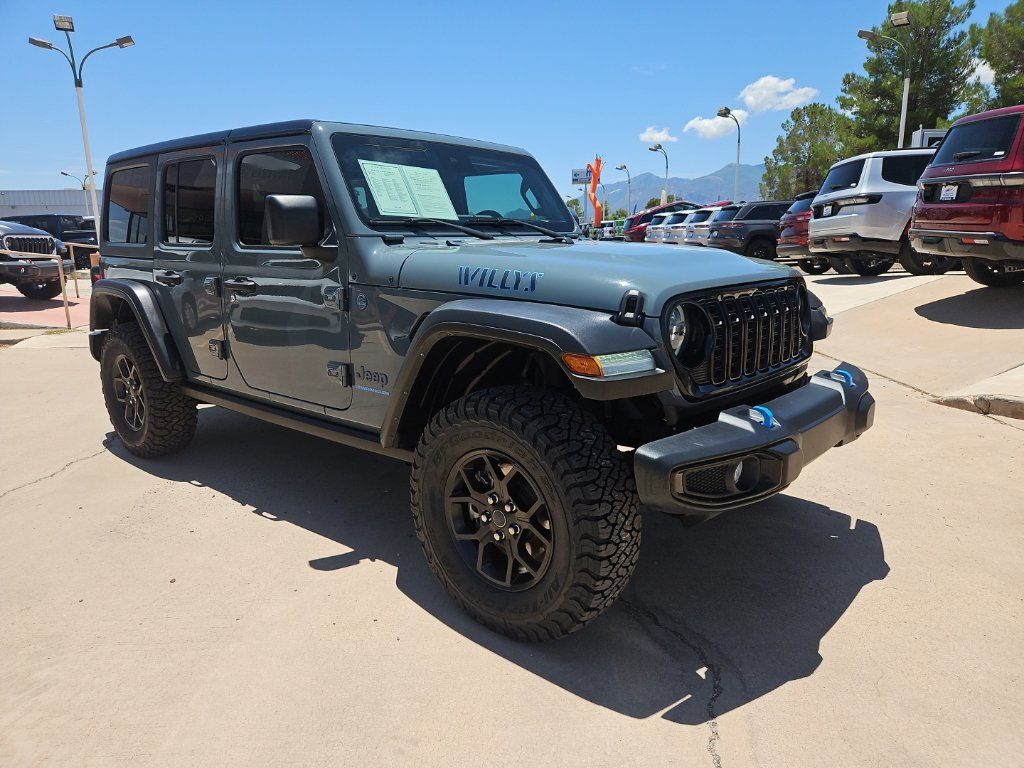 Used 2024 Jeep Wrangler Unlimited AWD/4WD image 5