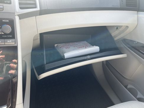 Used 2012 Toyota Venza LE image 22