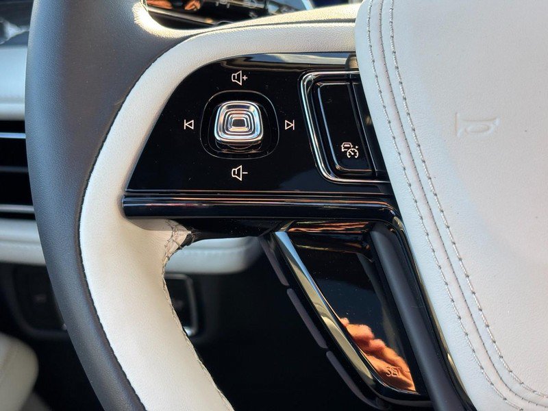 New 2027 Lincoln Aviator Black Label w/ Dynamic Handling Package AWD/4WD image 18