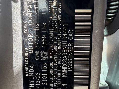 Used 2022 Hyundai Venue SEL w/ Cargo Package FWD image 7