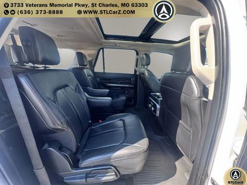 Used 2019 Ford Expedition Max Platinum AWD/4WD image 14