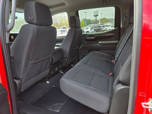 Used 2025 Chevrolet Silverado 1500 LT AWD/4WD image 12