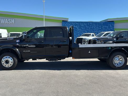 New 2026 RAM 5500 4x4 Crew Cab w/ Laramie Trim Package image 2